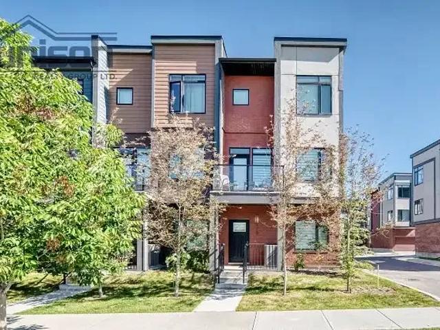 Townhouse for rent in Northwest, Alberta