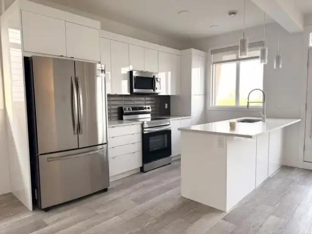 Townhouse for rent in Northwest, Alberta