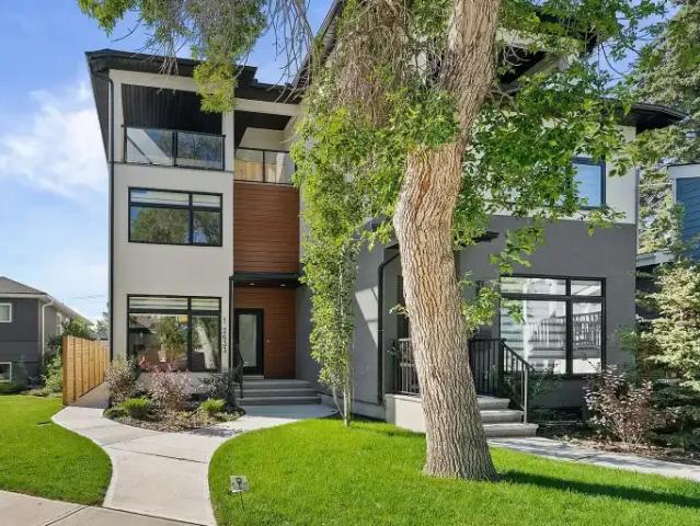 Townhouse for rent in Northwest, Alberta