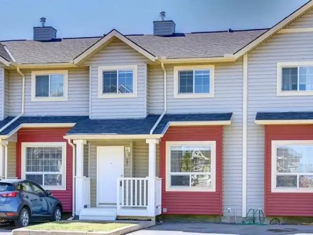 Townhouse for rent in Northwest, Alberta