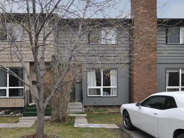 Townhouse for rent in Northwest, Alberta