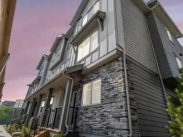 Townhouse for rent in Northwest, Alberta