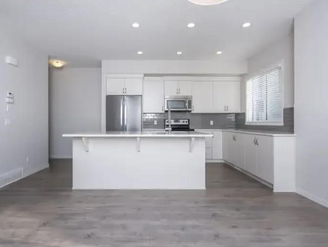 Townhouse for rent in Northwest, Alberta