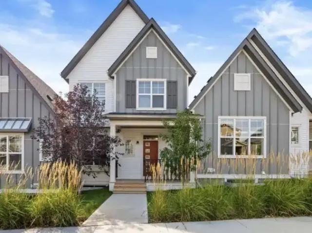 Townhouse for rent in Northwest, Alberta
