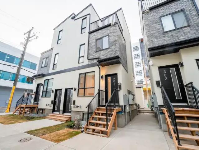 Townhouse for rent in Killarney, Calgary