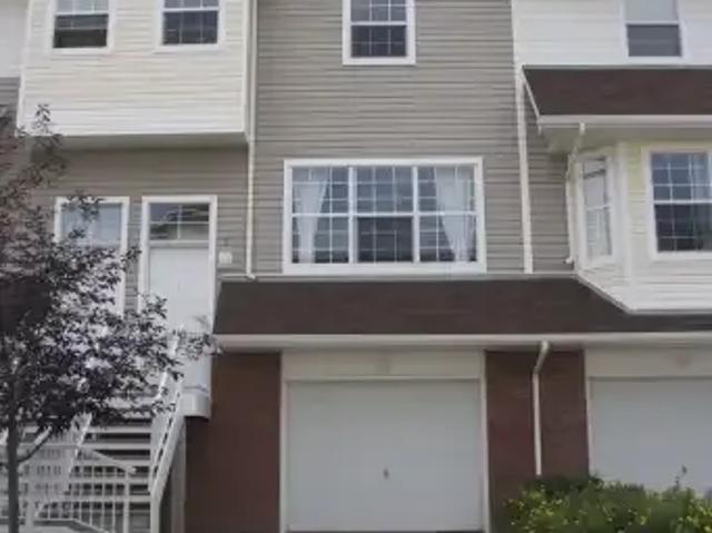 Townhouse for rent in Tuscany, Calgary