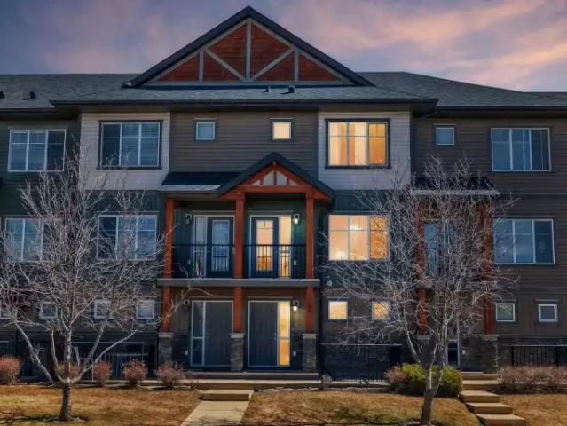 Townhouse for rent in Skyview Ranch, Calgary