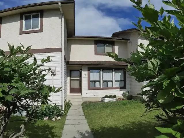 Townhouse for rent in Temple, Calgary