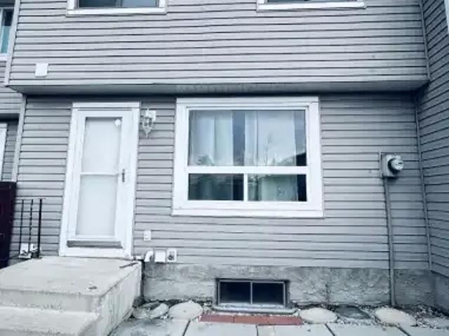 Townhouse for rent in Temple, Calgary