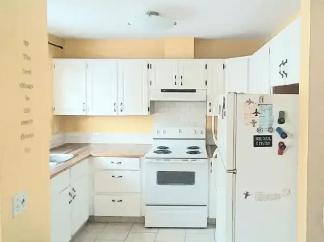 Townhouse for rent in The Meadows, Calgary