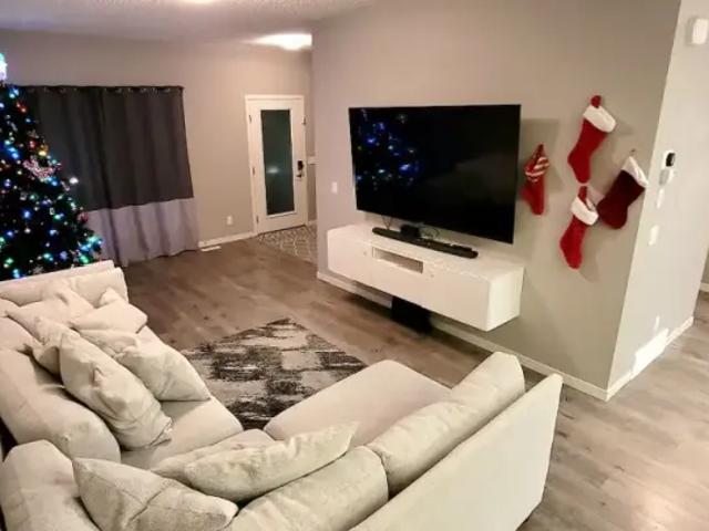 Townhouse for rent in Nolan Hill, Calgary