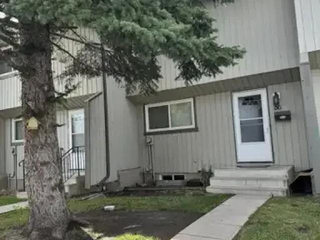 Townhouse for rent in Calgary, Alberta