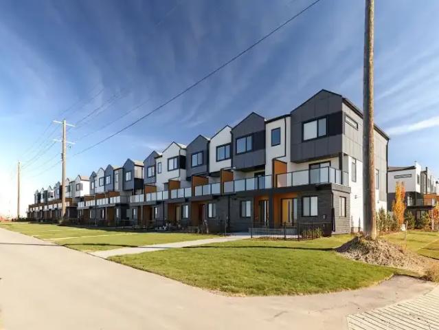Townhouse for rent in Northwest, Alberta