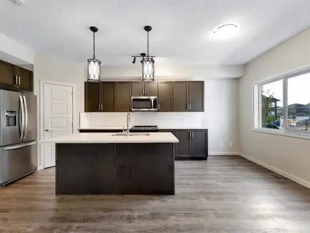 Townhouse for rent in Northwest, Alberta