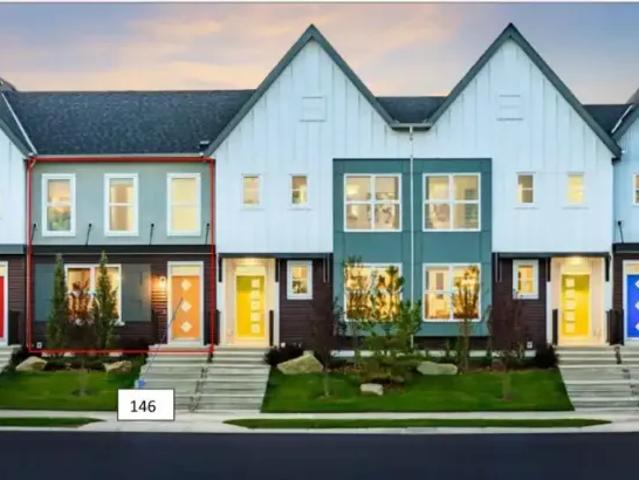 Townhouse for rent in Northwest, Alberta