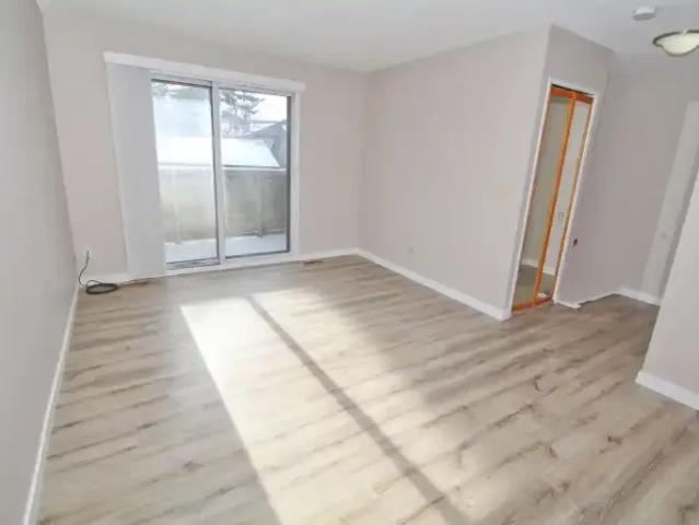 Townhouse for rent in Northwest, Alberta