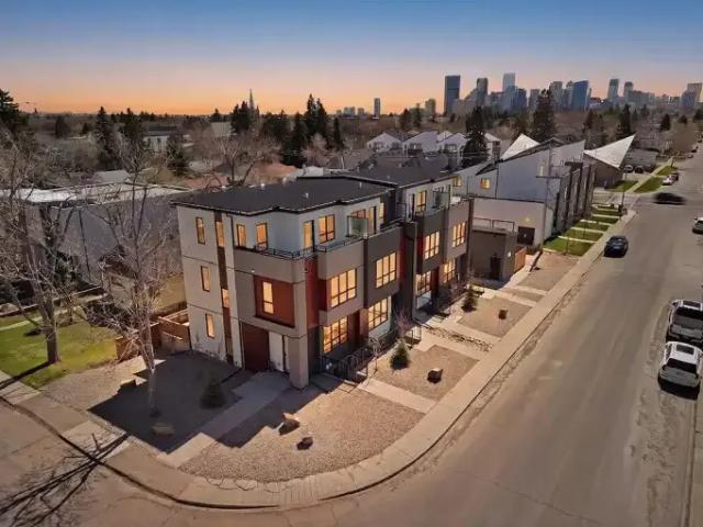 Townhouse for rent in Northwest, Alberta