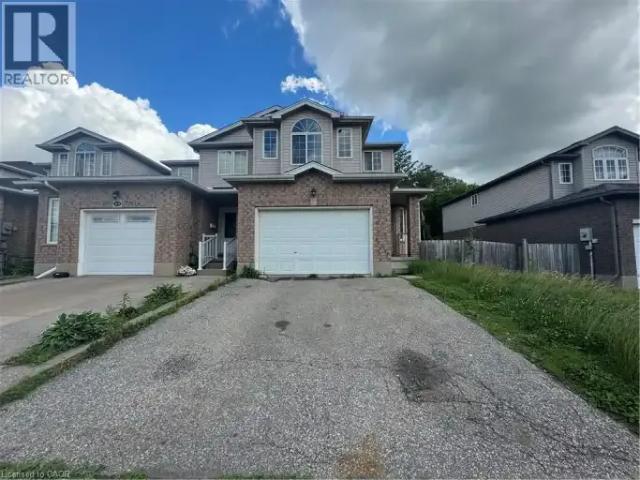 Townhouse for rent in Cambridge, Ontario