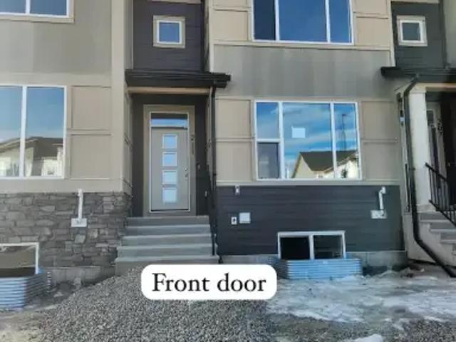 Townhouse for rent in Chestermere, Alberta