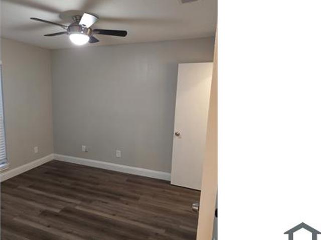 Townhouse for rent in Dallas