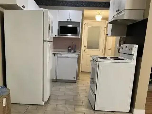 Townhouse for rent in Wedgewood, Alberta