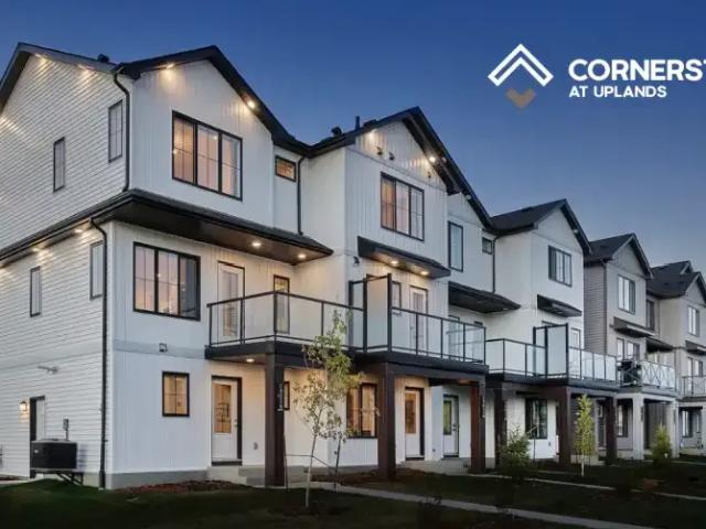 Townhouse for rent in Wedgewood, Alberta
