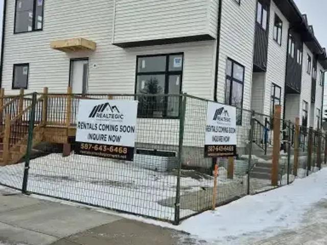 Townhouse for rent in Wedgewood, Alberta
