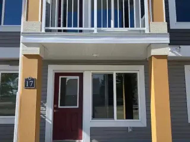 Townhouse for rent in Wedgewood, Alberta