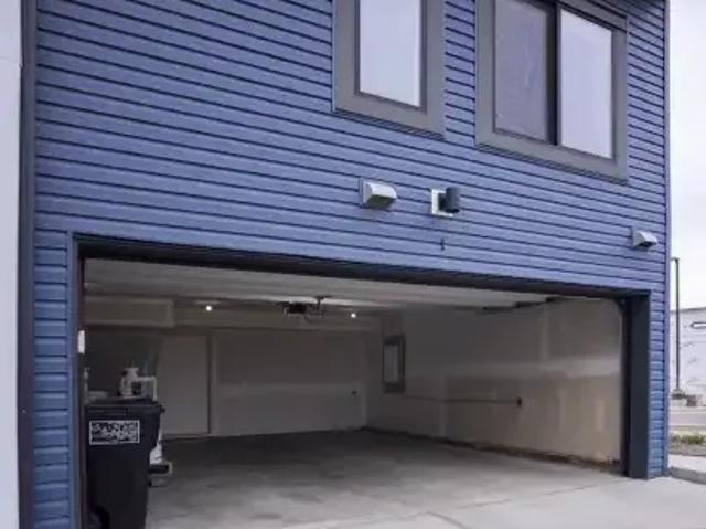 Townhouse for rent in Wedgewood, Alberta