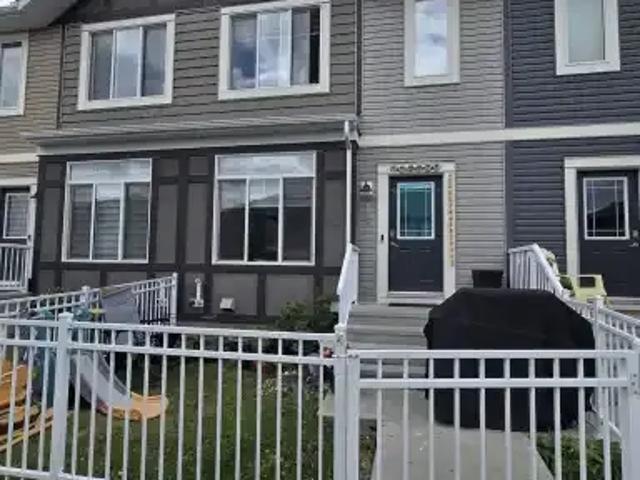 Townhouse for rent in Wedgewood, Alberta