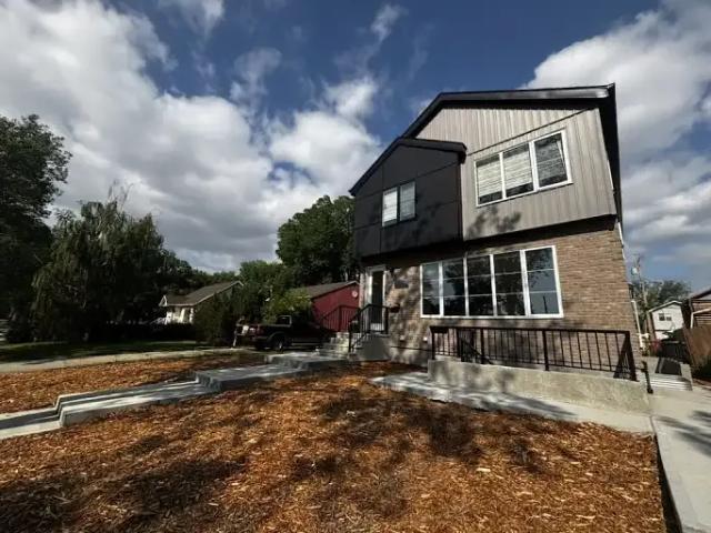 Townhouse for rent in Wedgewood, Alberta