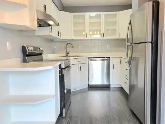 Townhouse for rent in Wedgewood, Alberta