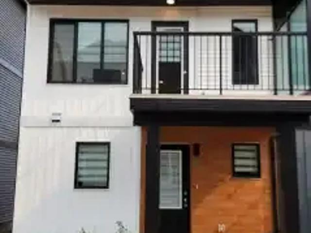Townhouse for rent in Wedgewood, Alberta