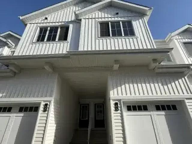 Townhouse for rent in Wedgewood, Alberta