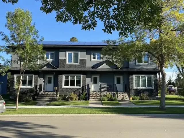 Townhouse for rent in Wedgewood, Alberta