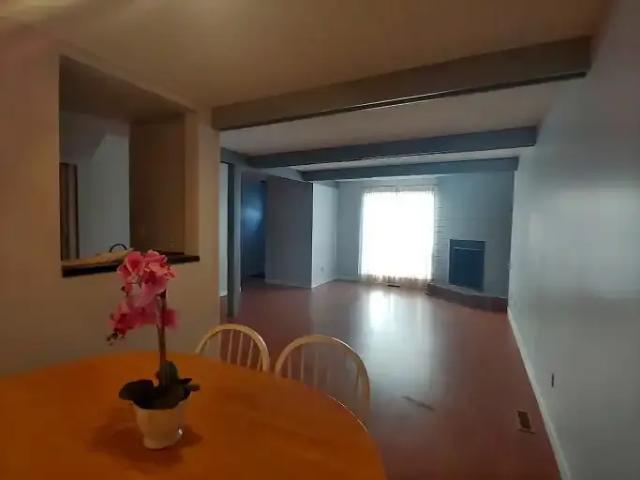 Townhouse for rent in Wedgewood, Alberta