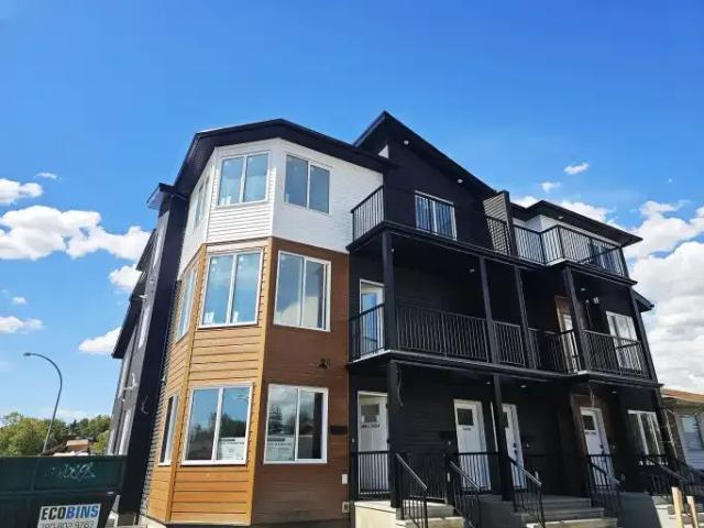 Townhouse for rent in Wedgewood, Alberta