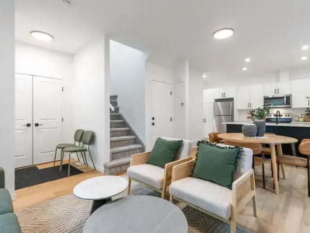 Townhouse for rent in Wedgewood, Alberta