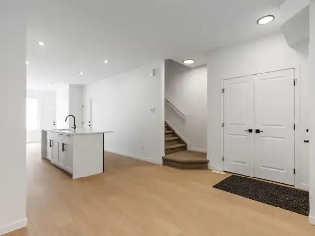 Townhouse for rent in Wedgewood, Alberta