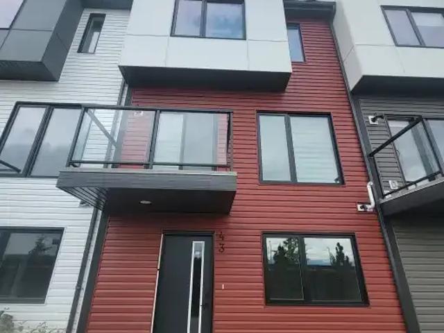 Townhouse for rent in Wedgewood, Alberta
