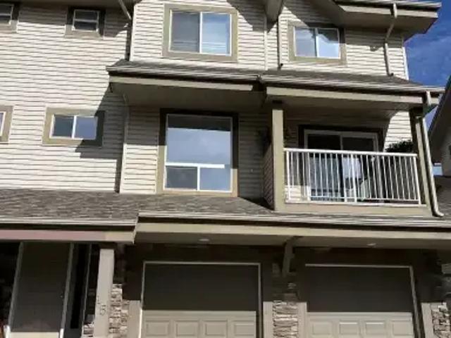 Townhouse for rent in Wedgewood, Alberta