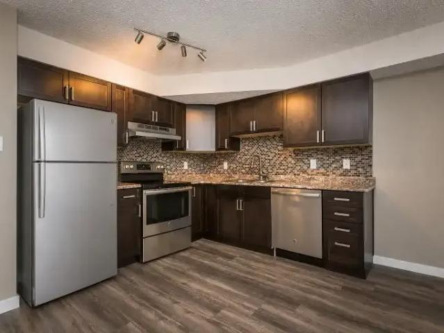 Townhouse for rent in Wedgewood, Alberta