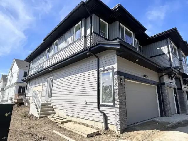 Townhouse for rent in Wedgewood, Alberta