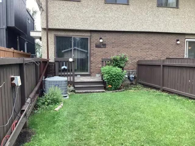 Townhouse for rent in Wedgewood, Alberta