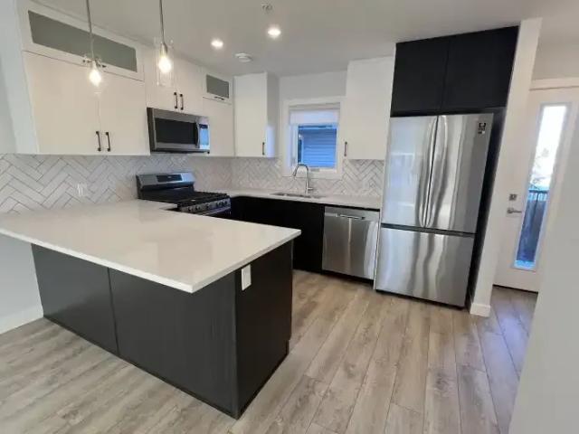 Townhouse for rent in Wedgewood, Alberta