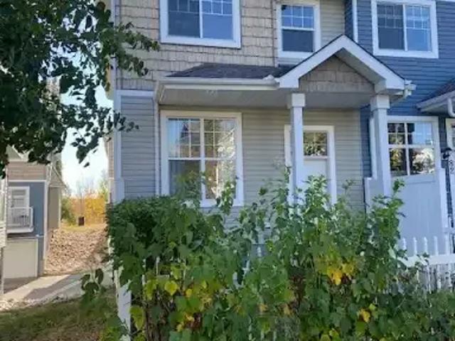 Townhouse for rent in Wedgewood, Alberta