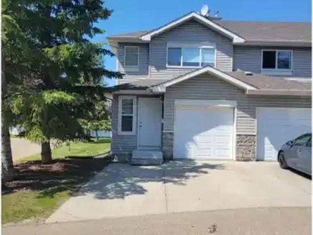 Townhouse for rent in Wedgewood, Alberta