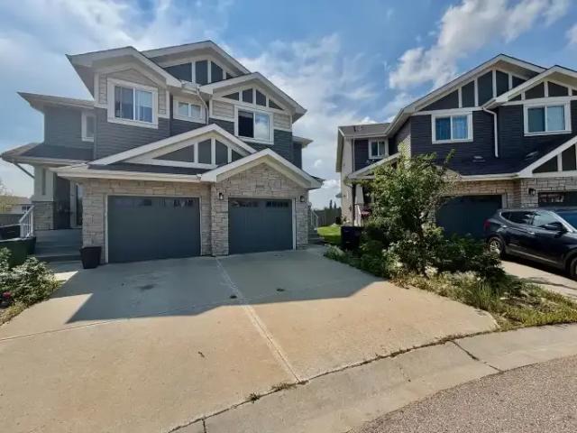 Townhouse for rent in Wedgewood, Alberta