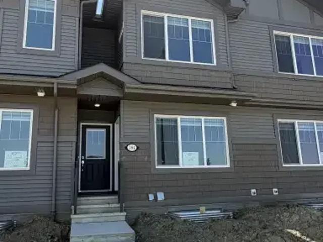 Townhouse for rent in Wedgewood, Alberta