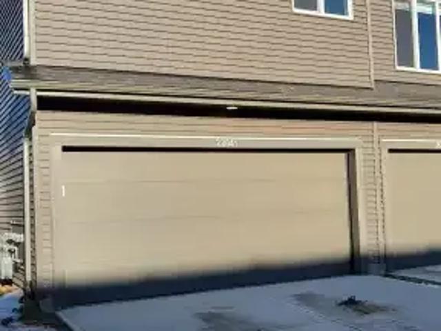 Townhouse for rent in Wedgewood, Alberta